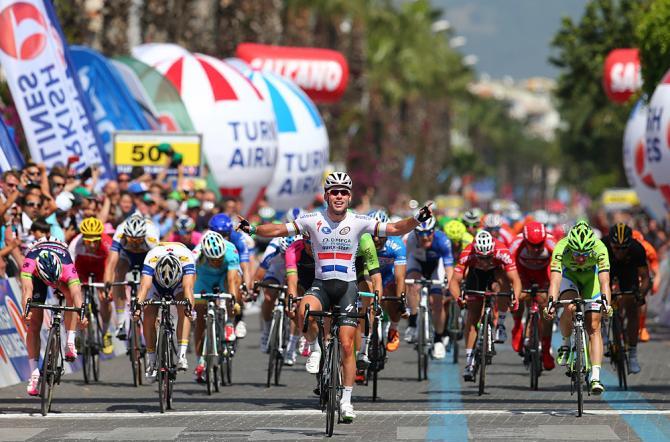 Vittoria quasi per distacco per Cavendish nella prima tappa del Giro di Turchia (foto Tim de Waele/TDW Sport)