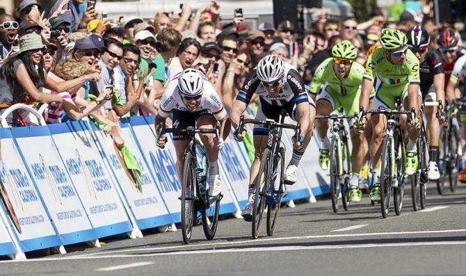 Vittoria sul filo di lana per Mark Cavendish nella prima tappa del Giro di California (foto Jonathan Devich)