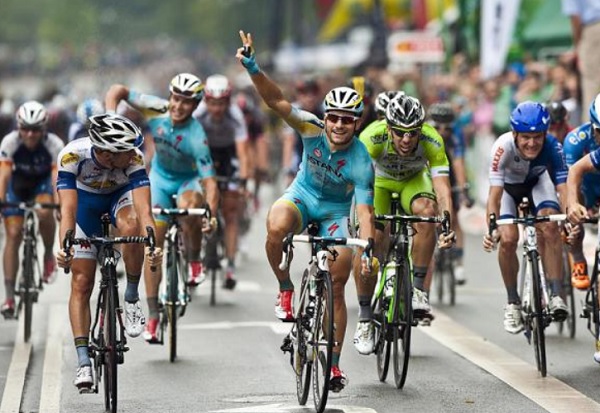 Andrea Guardini la spunta nello sprint della 4a tappa (foto Bettini)