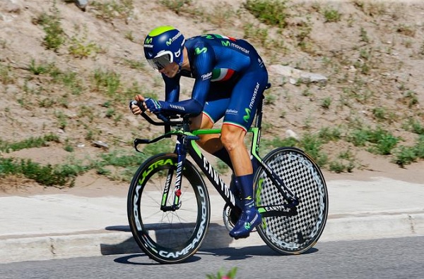 Adriano Malori, prima maglia azzurra della Tirreno 2015 (foto Roberto Bettini)