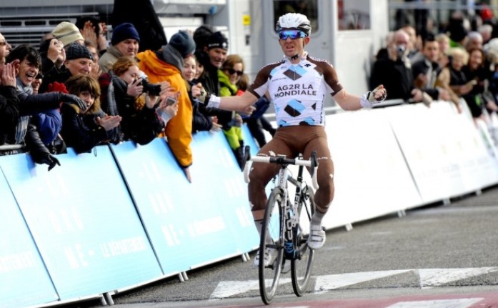 Dumoulin taglia in solitaria il traguardo della Drôme Classic (foto Yves Perret / AG2R La Mondiale)