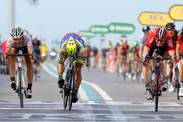 Il colpo di reni decide la sfida tra Greipel e Sagan (foto Bettini)