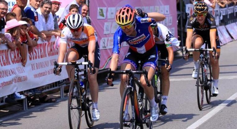 Il successo della Guarnier sul traguardo di San Fior (www.girorosa.it)