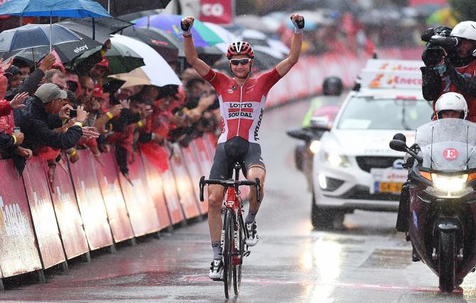 Il belga Wellens vince sotto lacqua la tappa vallone dellEneco Tour 2015 (foto Tim de Waele/TDWSport.com)