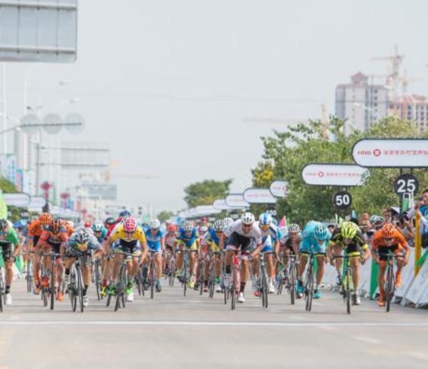 Il volatone che ha deciso la settima frazione del Tour of Hainan (foto Jean-François Quénet)