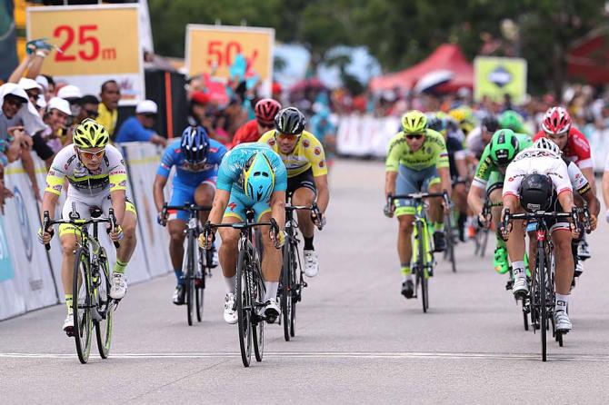 Guardini vince allo sprint anche la settima tappa del Tour of Langkawi (foto Tim de Waele/TDWSport.com)