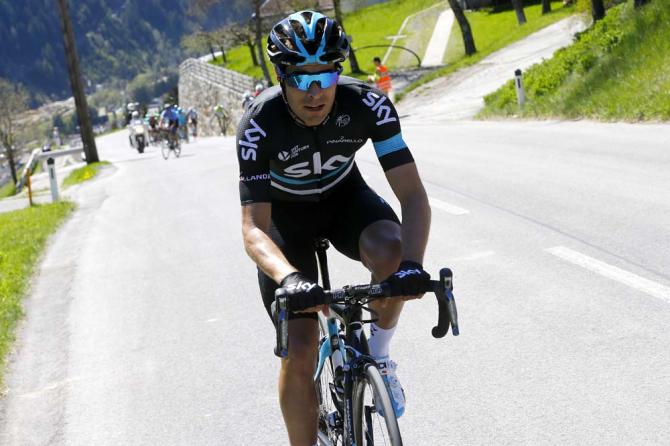 Mikel Landa allattacco sulla salita di Anras (foto Bettini)