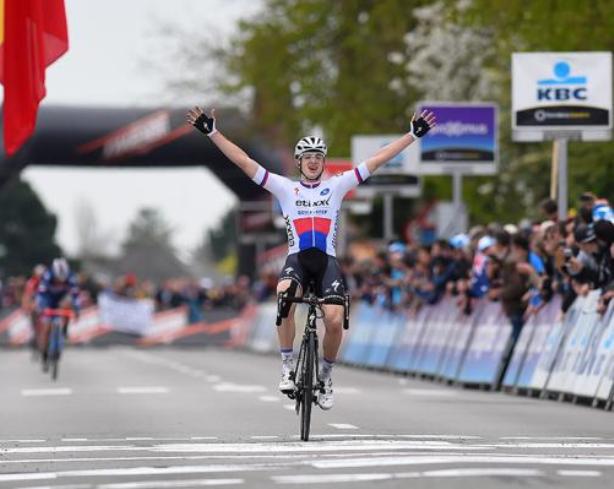 Vakoc taglia vittorioso il traguardo della Freccia del Brabante 2016 (foto Tim de Waele/TDWSport.com)