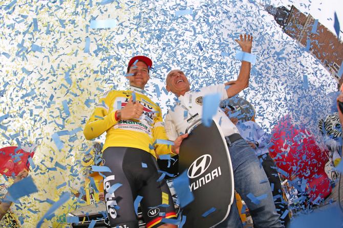 I festeggiamenti sul podio per Tim Wellens, vincitore del 73° Tour de Pologne (foto Bettini)