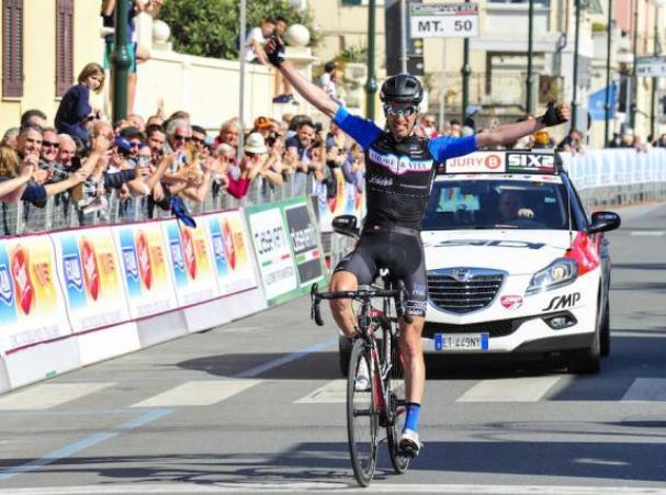 Danilo Celano si impone in solitaria nella 78a edizione del Giro dellAppennino (foto Bettini)