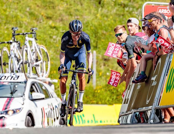 Stefan Denifl in azione in salita nella 69a edizione del Giro dellAustria (foto APA/EXPA/JFK)