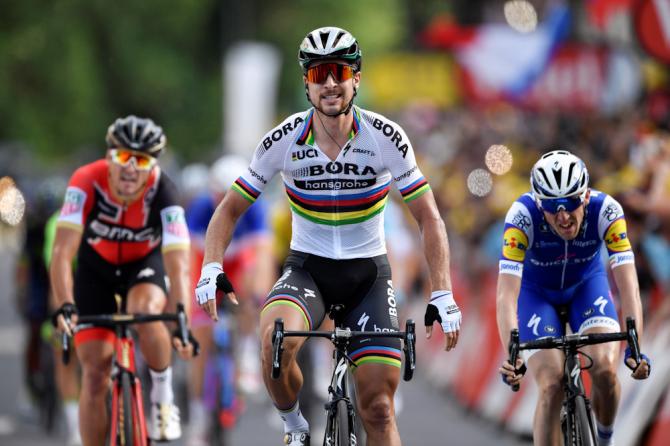 Sagan maestro di classe a Longwy: nonostante il problema al pedale, vince facile la prima tappa francese del Tour 2017 (Getty Images Sport)