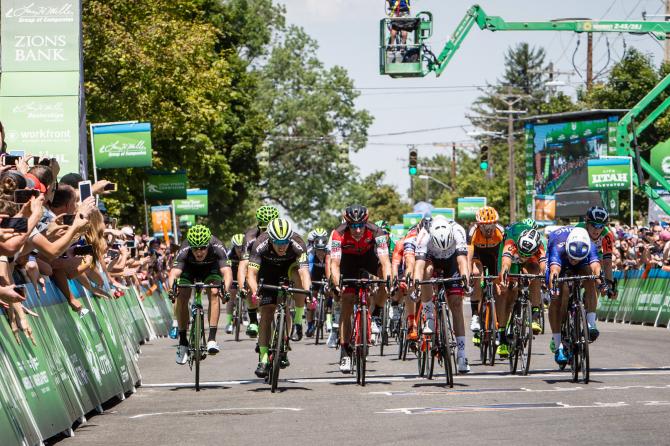 Lo sprint che ha deciso la prima tappa del Tour of Utah 2017 (foto Jonathan Devich)