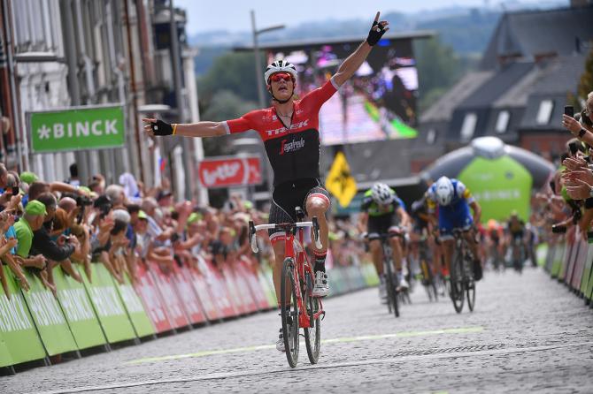 Jasper Stuyven si impone ai piedi del muro di Grammont nella conclusiva frazione del BinckBank Tour (Tim de Waele/TDWSport.com)