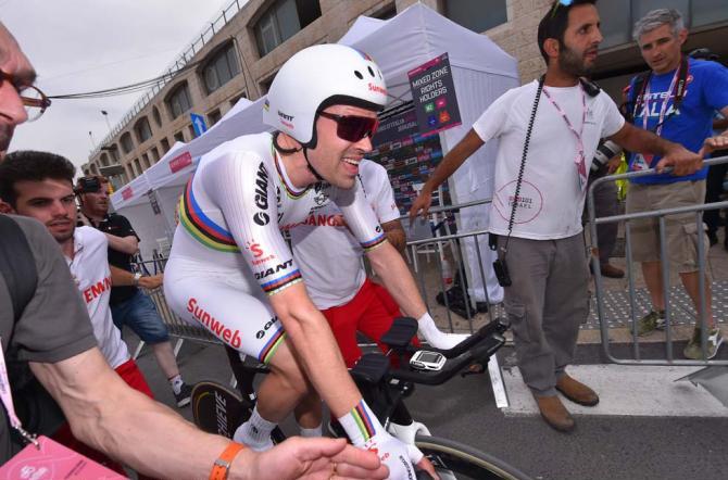 Traspare la gioia dal volto di Dumoulin subito dopo il traguardo di Gerusalemme (foto Tim de Waele/TDWSport.com)