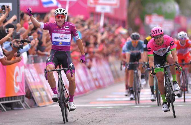 Viviani si ripete nellultima frazione israeliana del Giro dItalia 2018 (foto Tim de Waele/TDWSport.com)