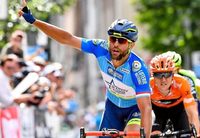 Stavolta la vittoria di tappa per Pasqualon è condita dalla conquista della maglia di leader del Giro del Lussemburgo (foto Serge Waldbillig)