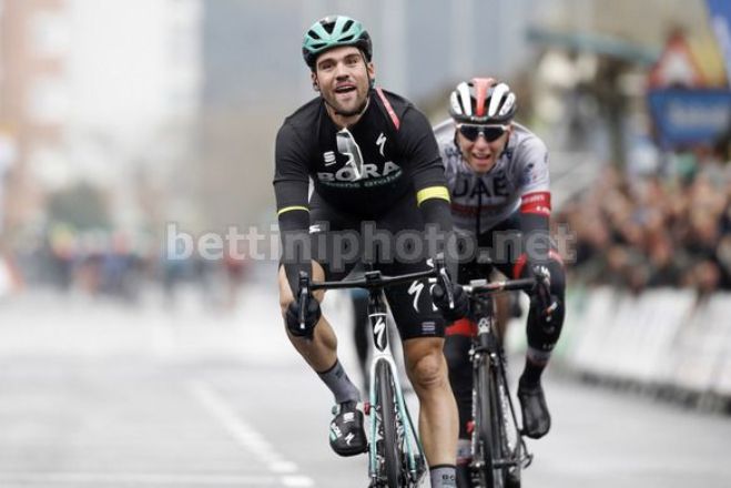 Ancora Schachmann, sempre più Schachmann al Giro dei Paesi Baschi 2019 (foto Bettini)