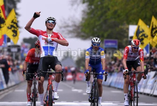 Il talentuoso corridore olandese Mathieu van der Poel si impone nella corsa brabantina (foto Bettini)