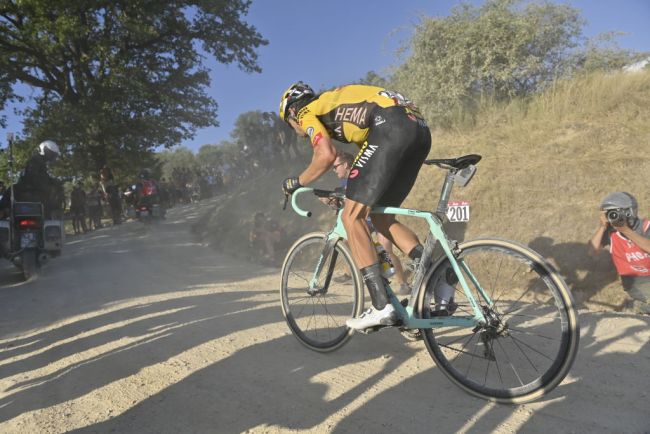 Van Aert allattacco sullo sterrato delle Tolfe (Getty Images Sport)