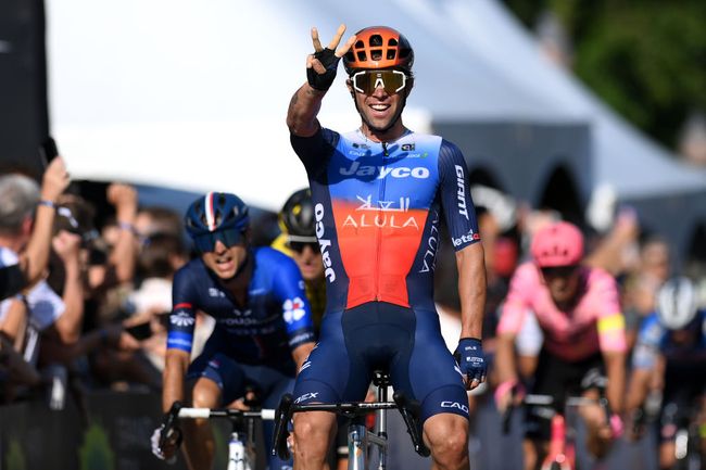 Per la terza volta in carriera Matthews vince il Gran Premio del Québec (foto Alex Broadway/Getty Images)